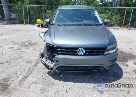 2018 Volkswagen Tiguan 2.0T Se/2.0T Sel from USA, damaged, VIN 3VV3B7AX5JM220827